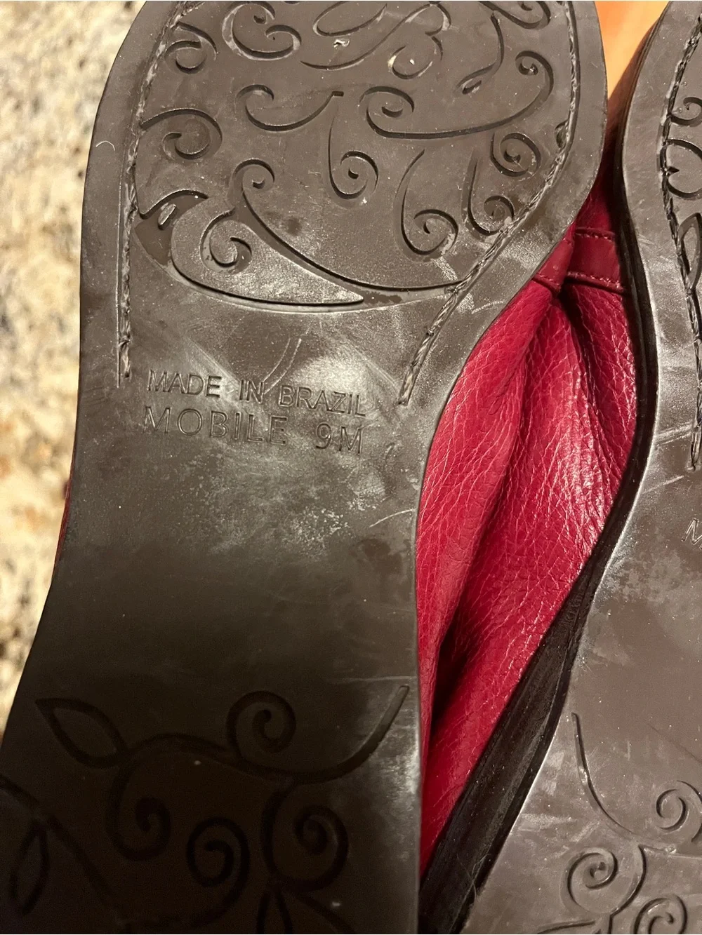 Brighton Women’s Quilted Leather Burgundy Loafers with Silver Accent size 9